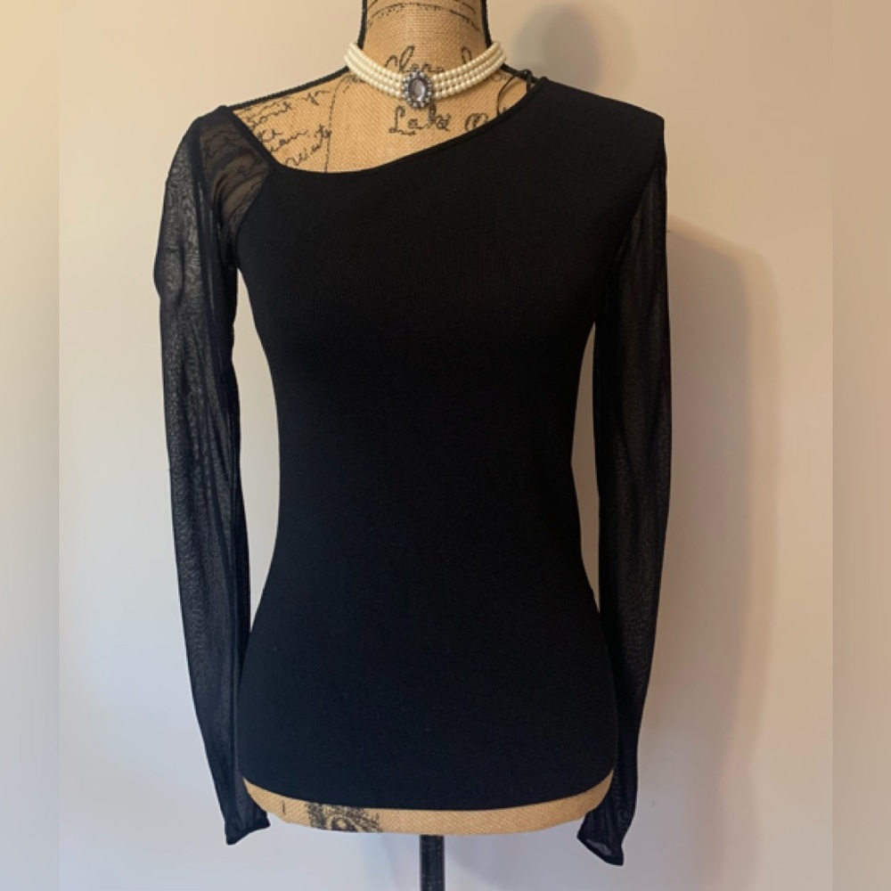 REISS ladies black Viscose blend Willow Plunge sheer sleeve top size SM VGUC